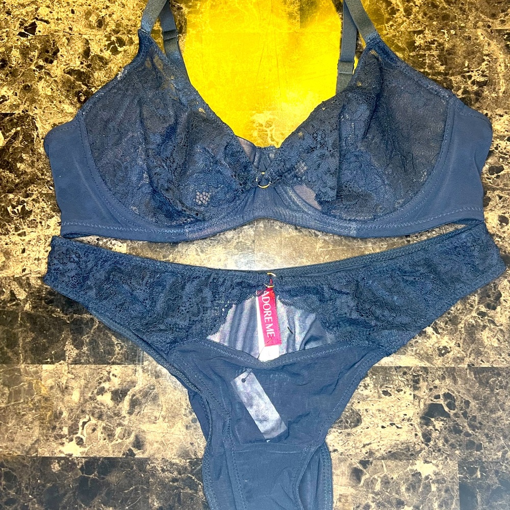 NWT - Adore Me matching bra and panty set